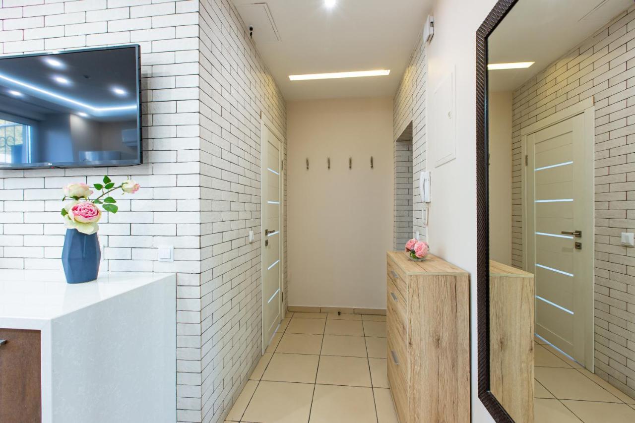 Big Jacuzzi , Sauna , Khreshchatyk Apartments 키예프 외부 사진