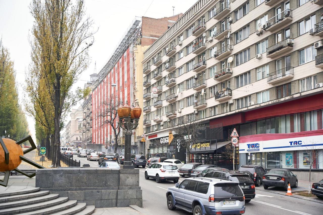Big Jacuzzi , Sauna , Khreshchatyk Apartments 키예프 외부 사진